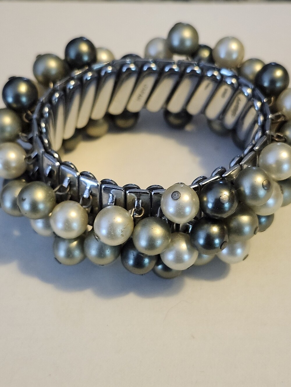 Faux Pearl Cluster Stretch Bracelet - Silver and Gray